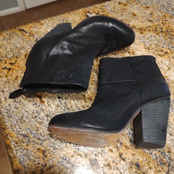 Rag & Bone Newbury Black Leather Ankle Bootie Zip Up Women's Size EU 39 US 8.5 - Picture 7 of 12